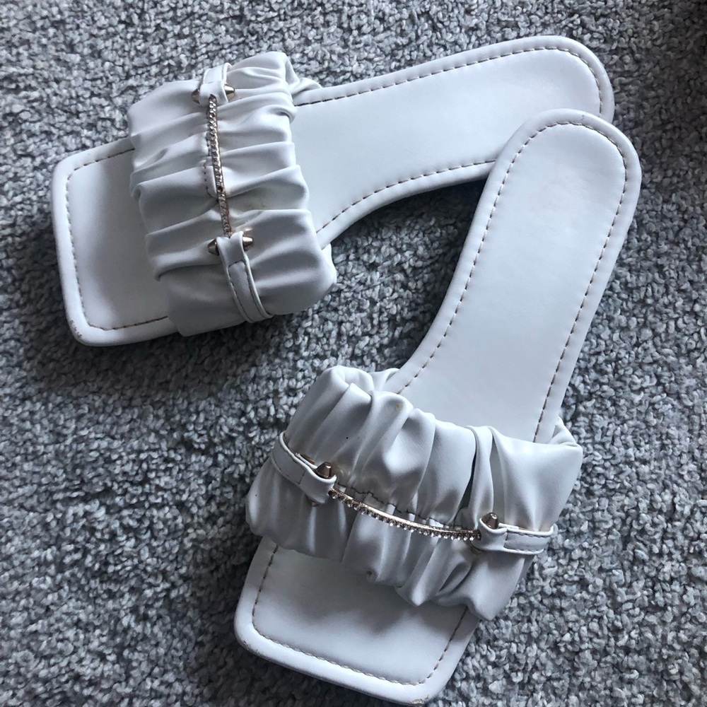 Dress sandals size 7